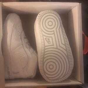 Infant Air Force 1